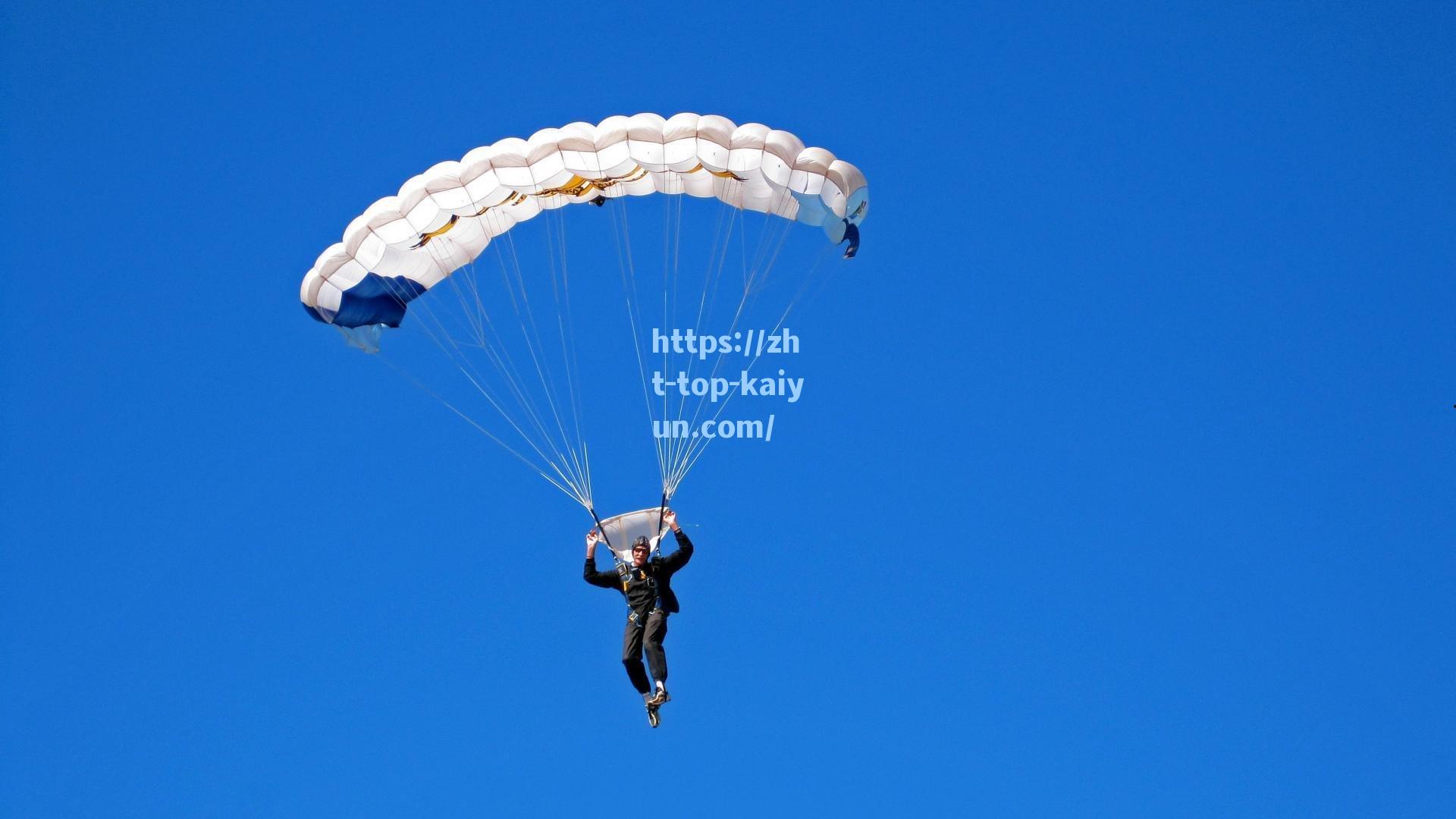 枪手锁定水晶宫核心埃泽，6000万镑解约金或成交易关键